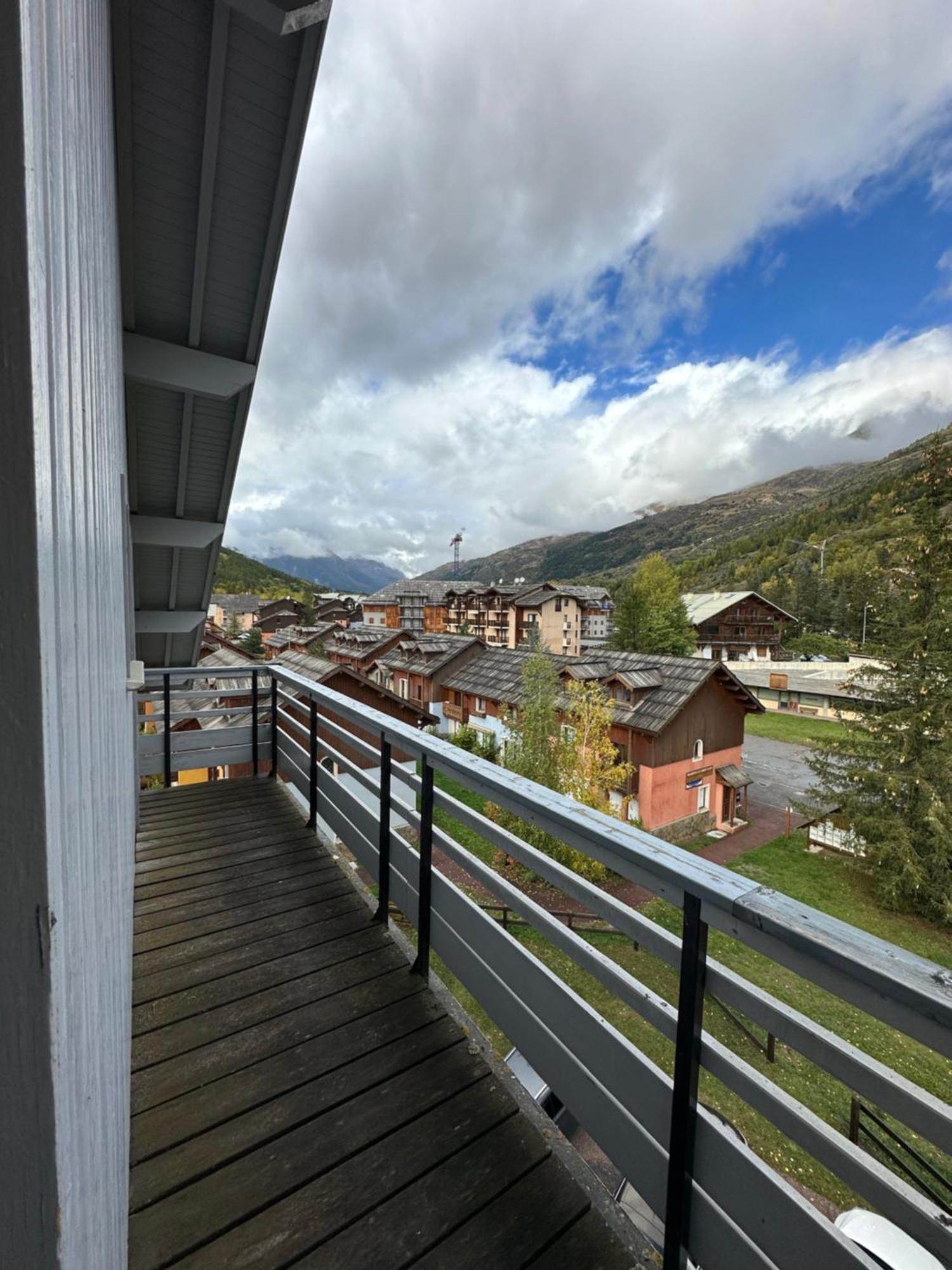 Les Cimes De Cadelio , 5 A 7 Personnes, Proche Base De Loisirs Et Remontee Du Pontillas, Dernier Etage La Salle-les-Alpes Exterior photo